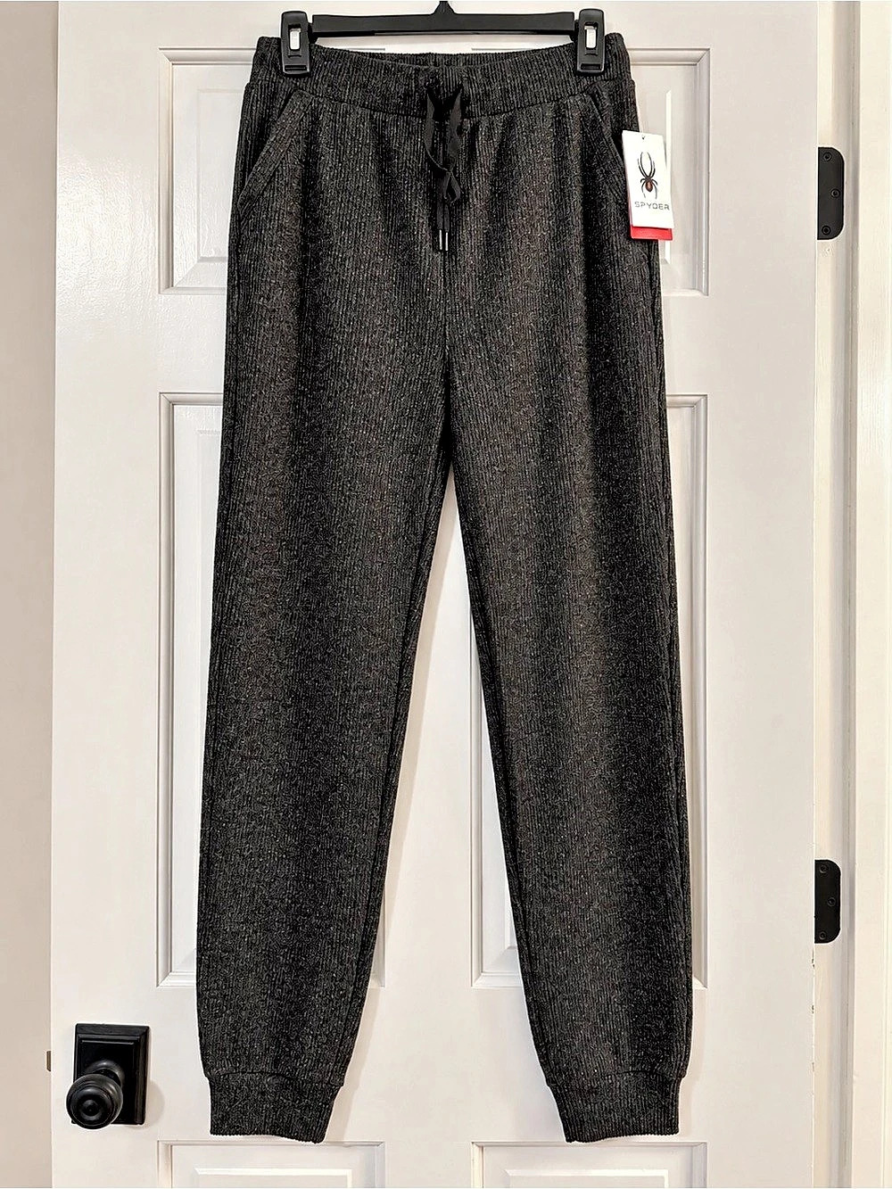 Spyder Women Jogger Pants in Black Size Large NWT